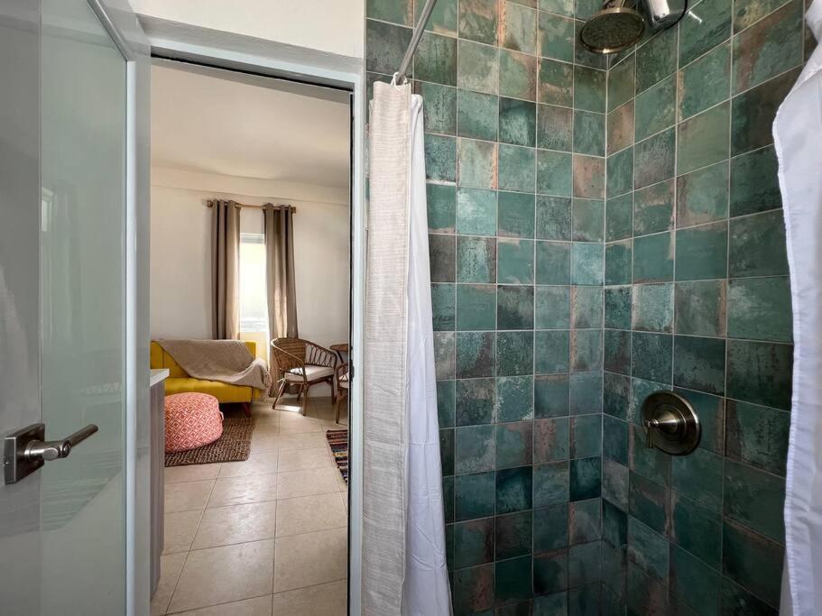 Casita Del Mar Oceanfront Romantic Retreat In Islote Arecibo Exterior photo